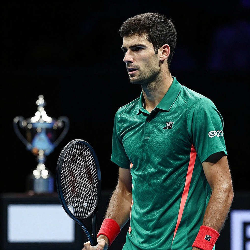 Swiatek rút khỏi Ningbo và mất suất WTA Finals: khi đùi trái lên tiếng thay cho cả một mùa giải