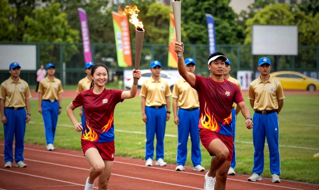 Sáu bàn sau bốn vòng: đội tuyển Việt Nam có thêm tiền đạo, chưa có thêm hệ thống